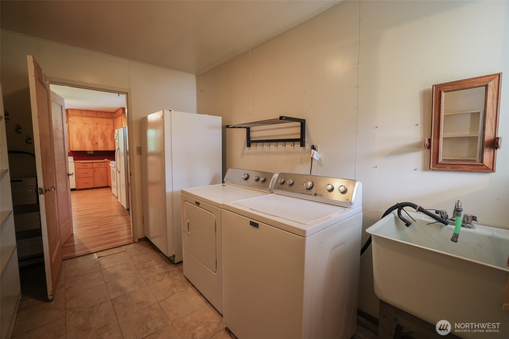 38013 Highway 2 Sultan, WA 98294 - Photo 8 of 33
