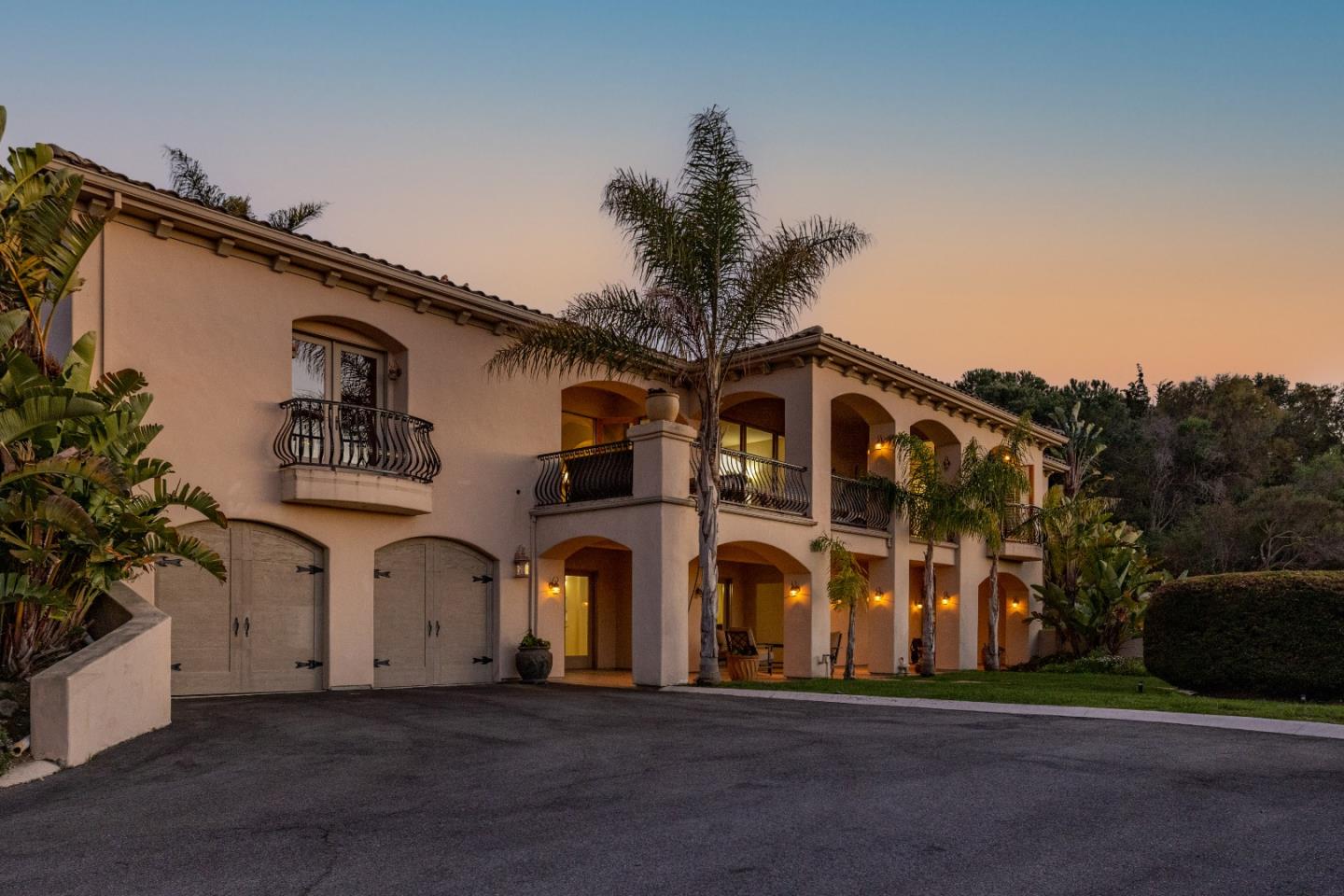 11550 Spur Road Monterey, CA 93940 - Photo 4 of 60 a house view with a outdoor space