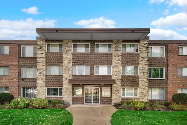 front view of house with a yard