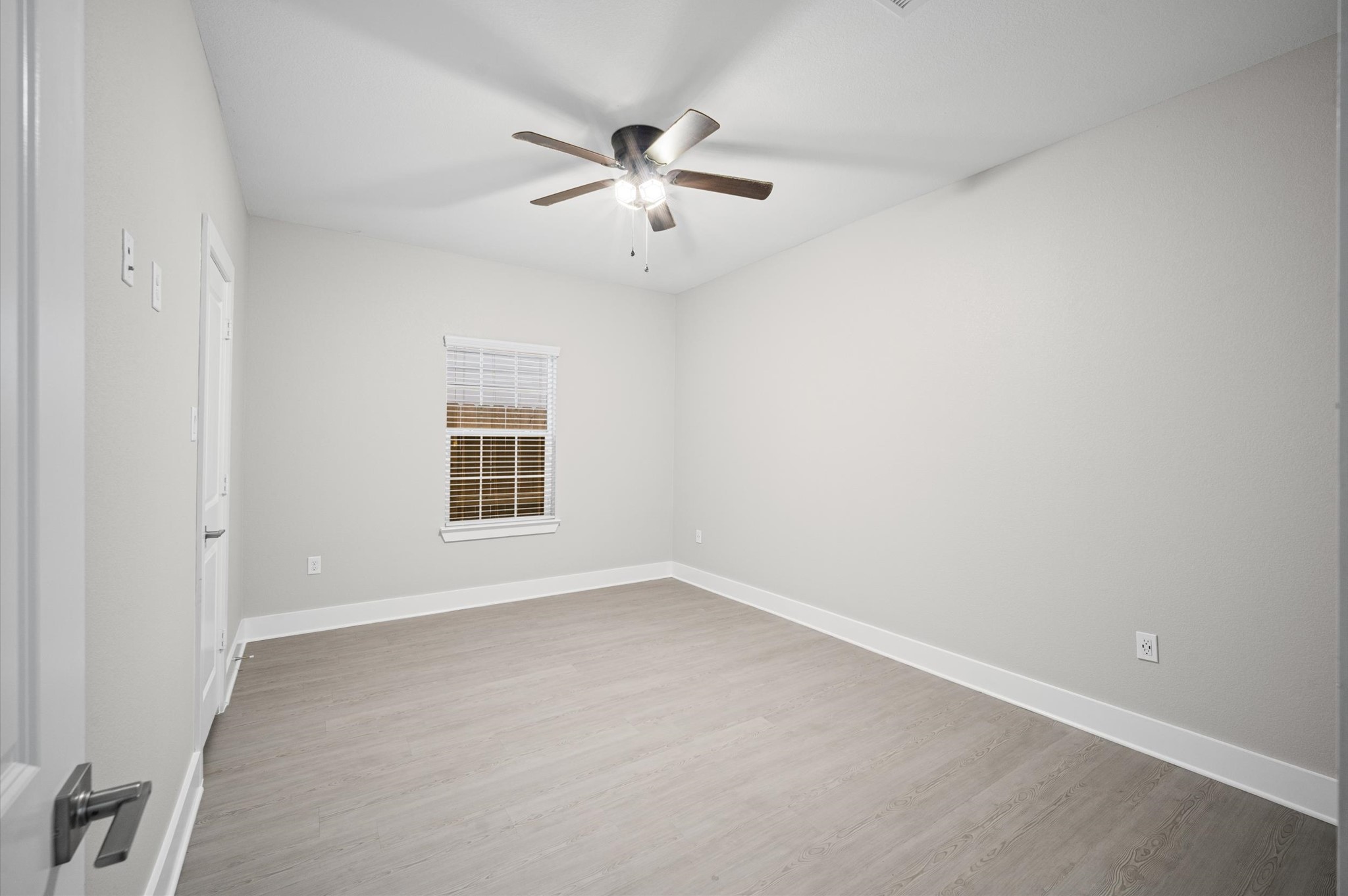 10017 Morocco Road Houston, TX 77041 - Photo 10 of 21 Gallery Image 10