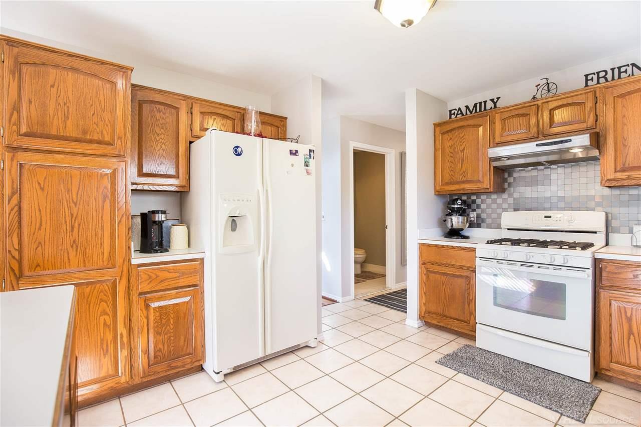 53300 North Foster Road Chesterfield, MI 48051 - Photo 7 of 36