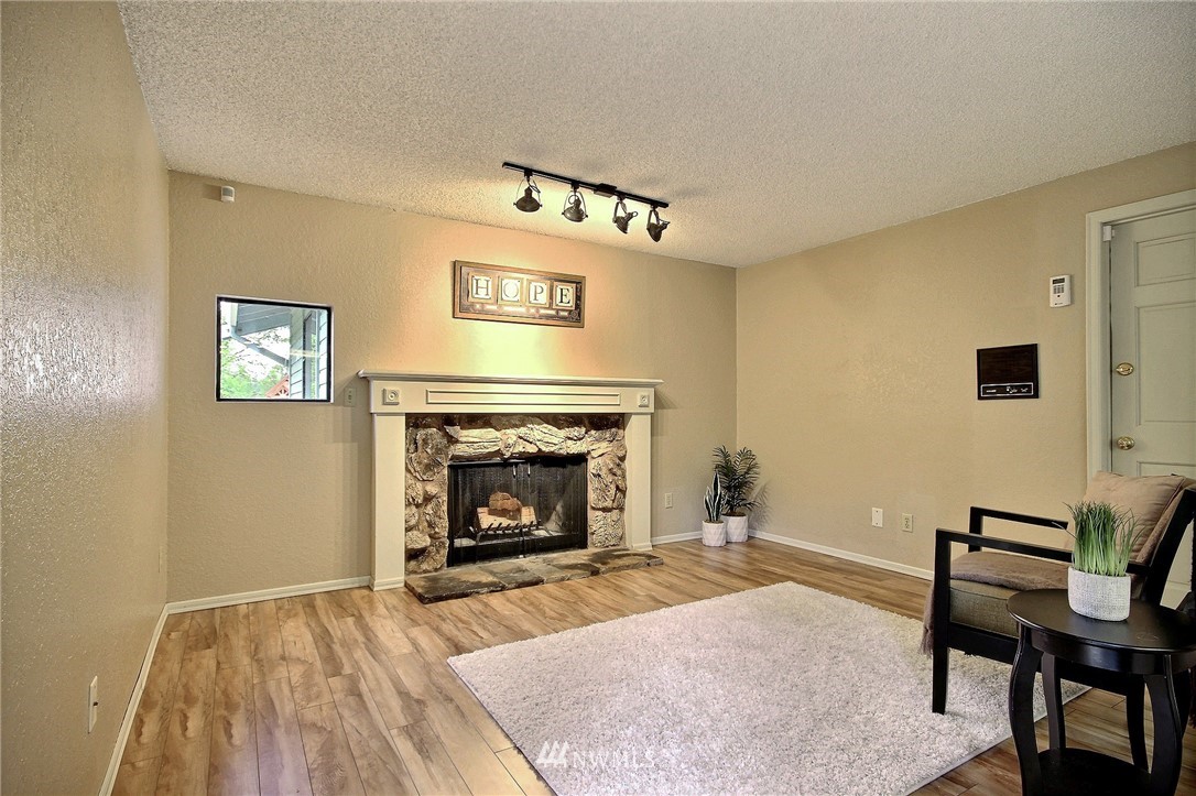 15419 Southeast 167th Place Renton, WA 98058 - Photo 11 of 25 Gallery Image 11