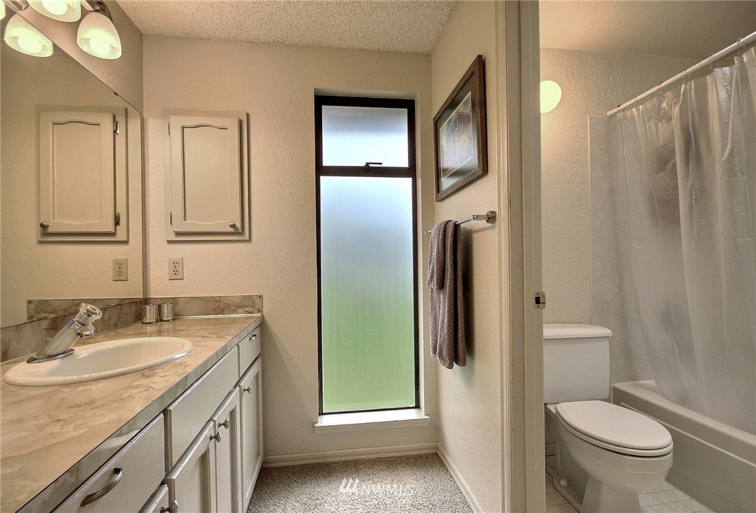 15419 Southeast 167th Place Renton, WA 98058 - Photo 16 of 25 Gallery Image 16