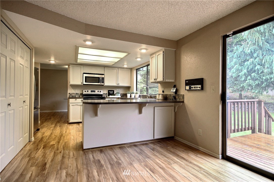 15419 Southeast 167th Place Renton, WA 98058 - Photo 8 of 25 Gallery Image 8