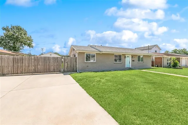 $255,000 | 1101 North Starrett Road, Metairie, LA 70003