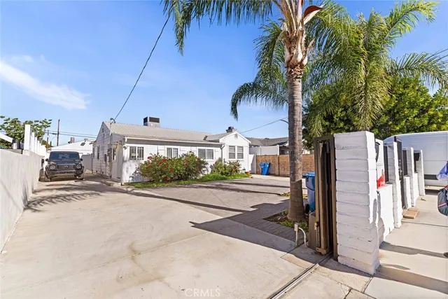 $3,200 | 10717 Cantara Street, Sun Valley, CA 91352