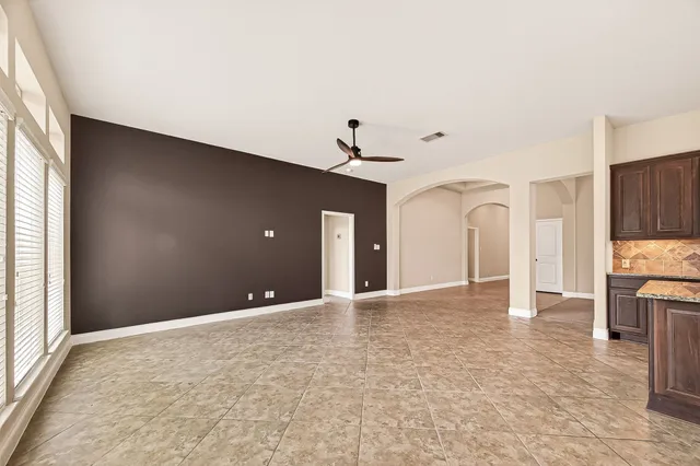 $3,200 | 3007 Tamara Creek Lane, Pearland, TX 77584