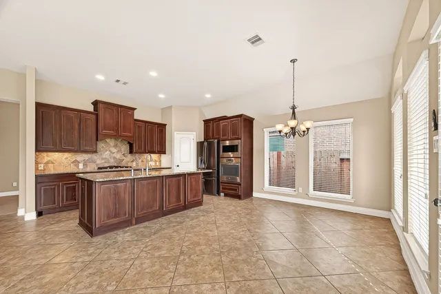 $3,200 | 3007 Tamara Creek Lane, Pearland, TX 77584