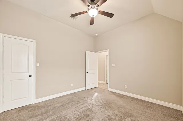 $3,200 | 3007 Tamara Creek Lane, Pearland, TX 77584