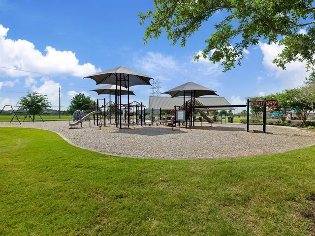 $3,200 | 3007 Tamara Creek Lane, Pearland, TX 77584