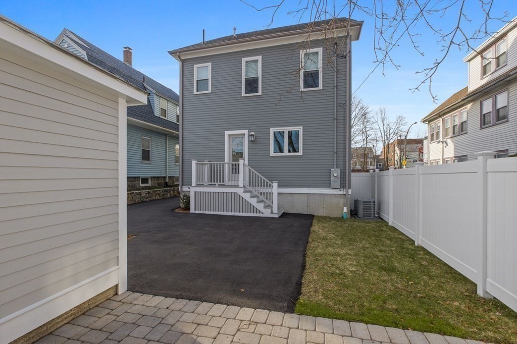 46 Murray Hill Road Boston, MA 02131 - Photo 26 of 28