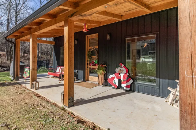 $425,000 | 4101 Luvenia Lane, Williamsport, TN 38487