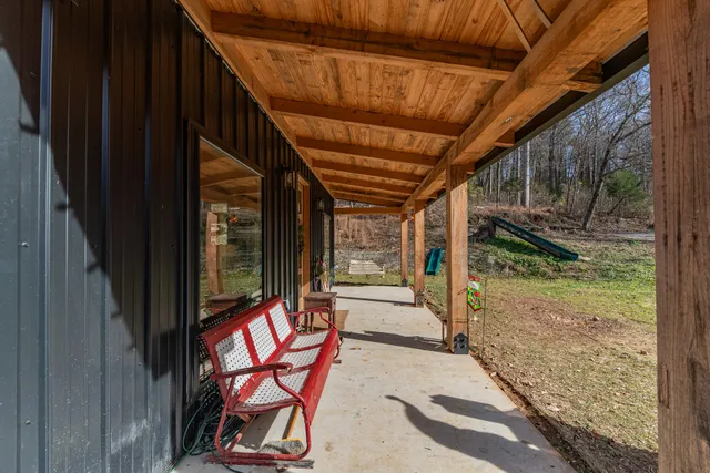 $425,000 | 4101 Luvenia Lane, Williamsport, TN 38487