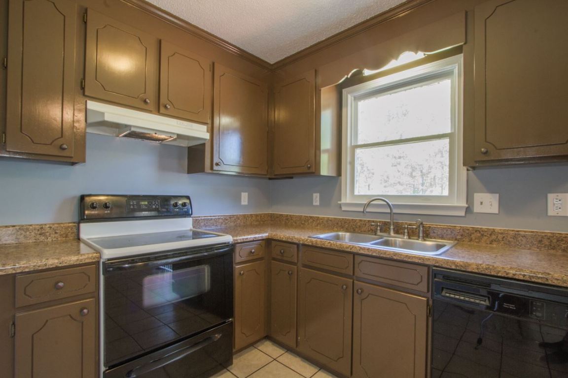 547 H I Taylor Road Williamston, SC 29697 - Photo 14 of 33