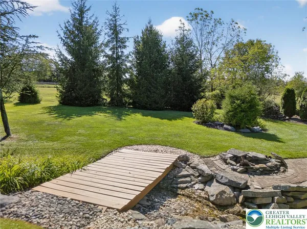 $1,325,000 | 5820 Harvest Place, Schnecksville, PA 18078