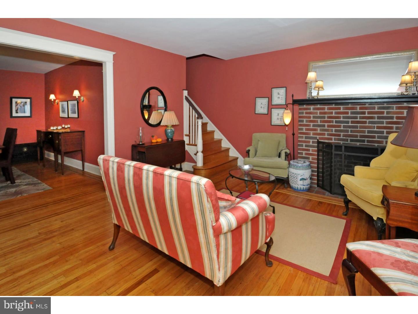 404 Boyer Road Cheltenham, PA 19012 - Photo 4 of 25 Living Room