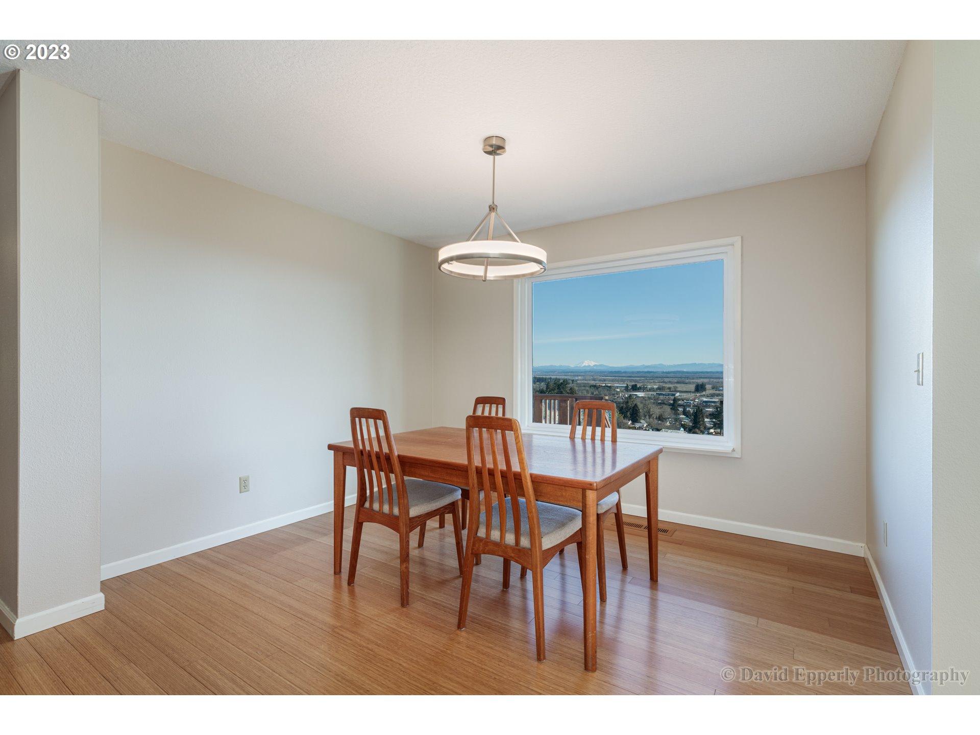 32779 Northwest Ridge Drive Scappoose, OR 97056 - Photo 5 of 32 Dining Room