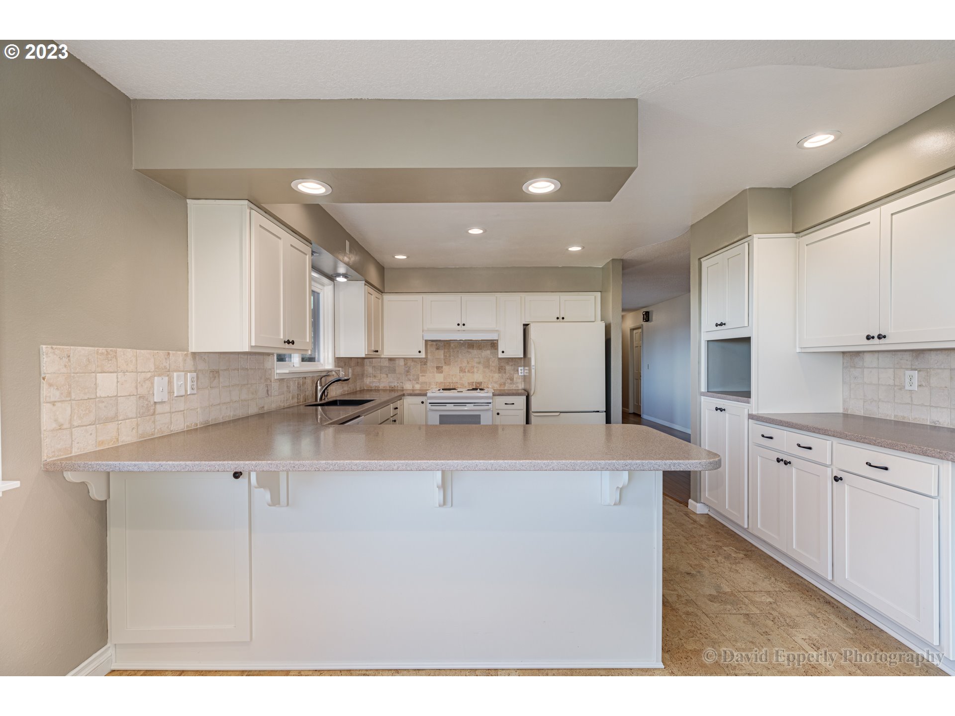 32779 Northwest Ridge Drive Scappoose, OR 97056 - Photo 6 of 32 Kitchen