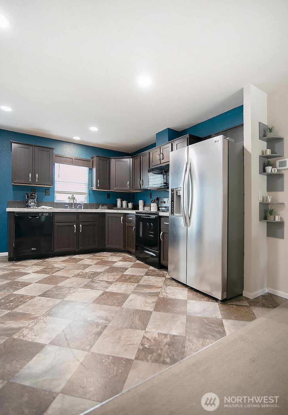 721 Robertson Road Longview, WA 98632 - Photo 13 of 40 Gallery Image 13