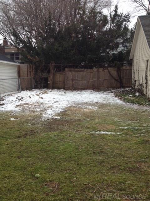 91 1/2 Muir Road Grosse Pointe, MI 48236 - Photo 5 of 23