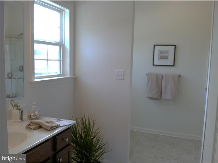 464 Welsh Hill Road Newark, DE 19702 - Photo 10 of 12 Master Bathroom