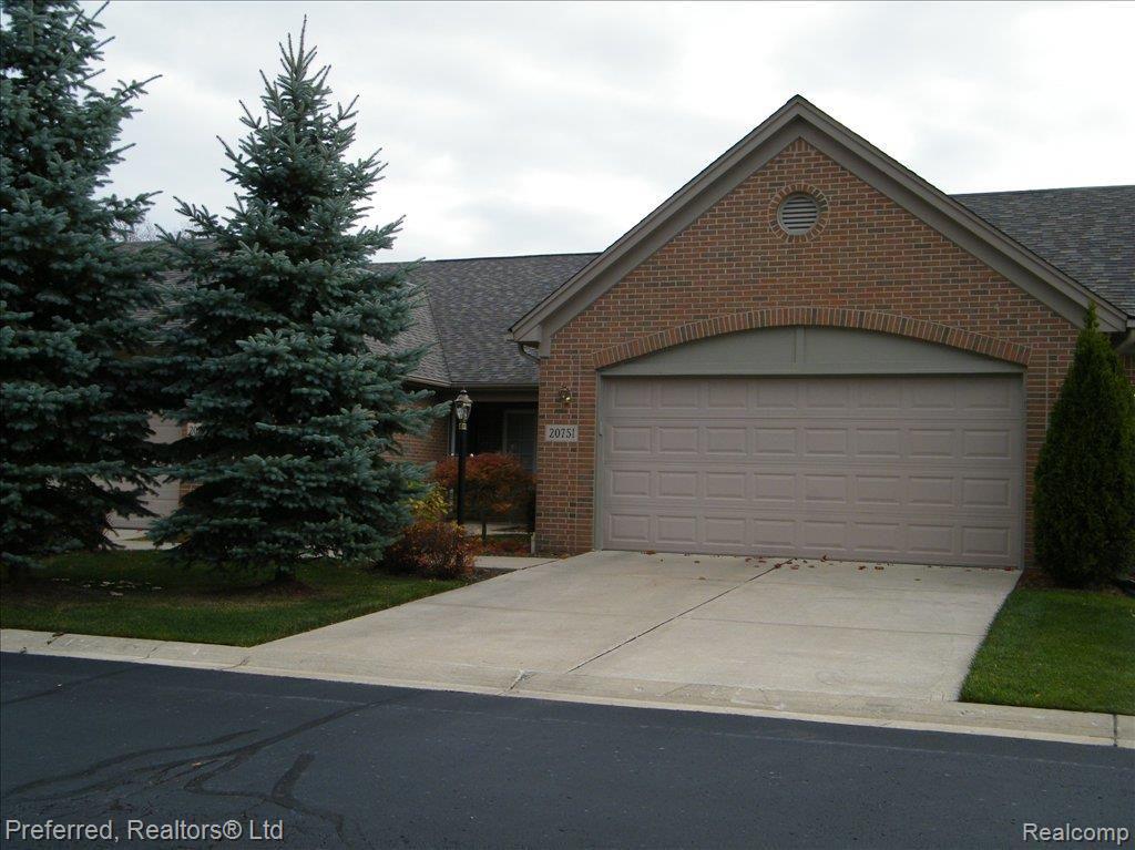 20751 Inverness Lane, Unit 8 Taylor, MI 48180 - Photo 1 of 13 front