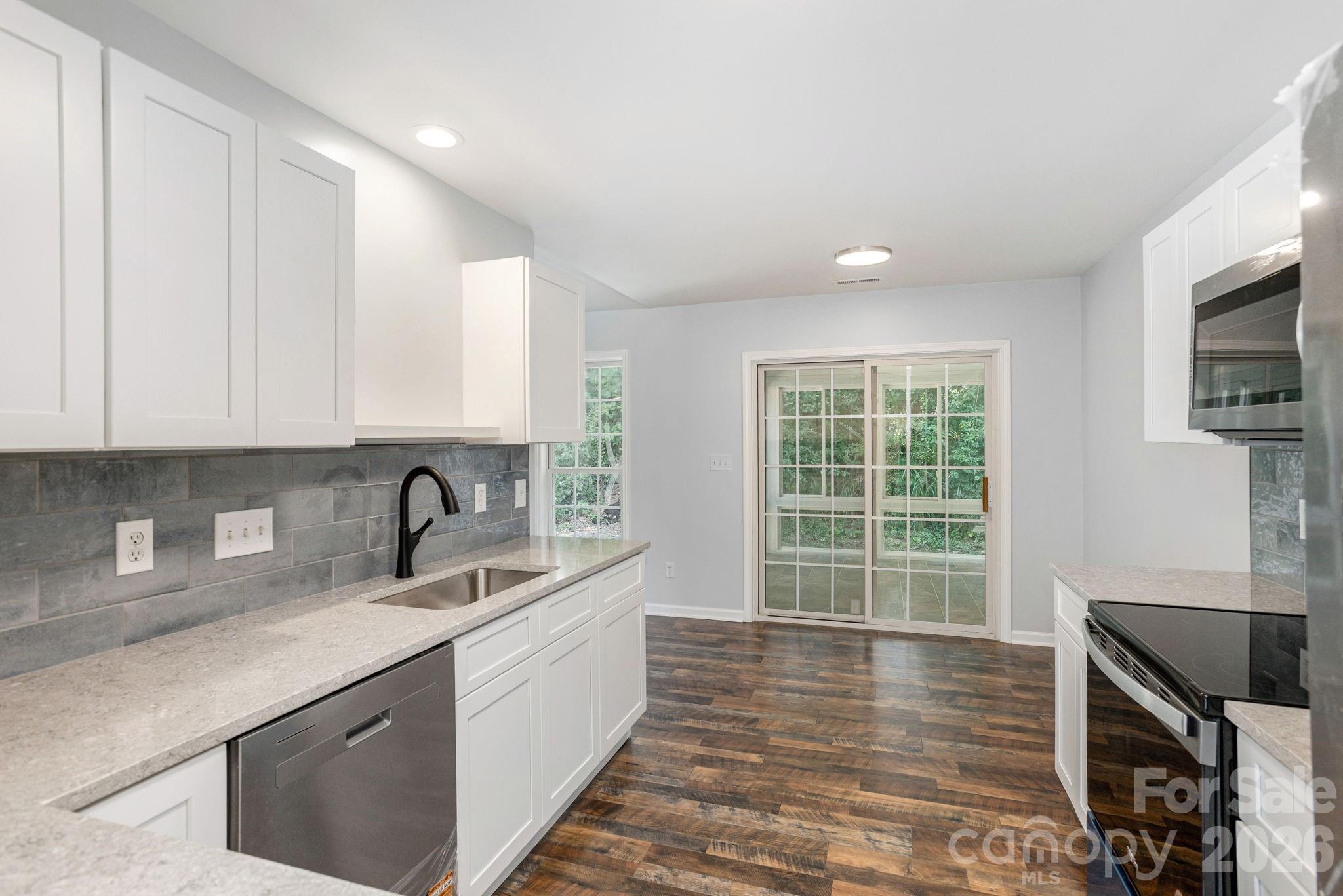 134 Stonehollow Road Fletcher, NC 28732 - Photo 17 of 39