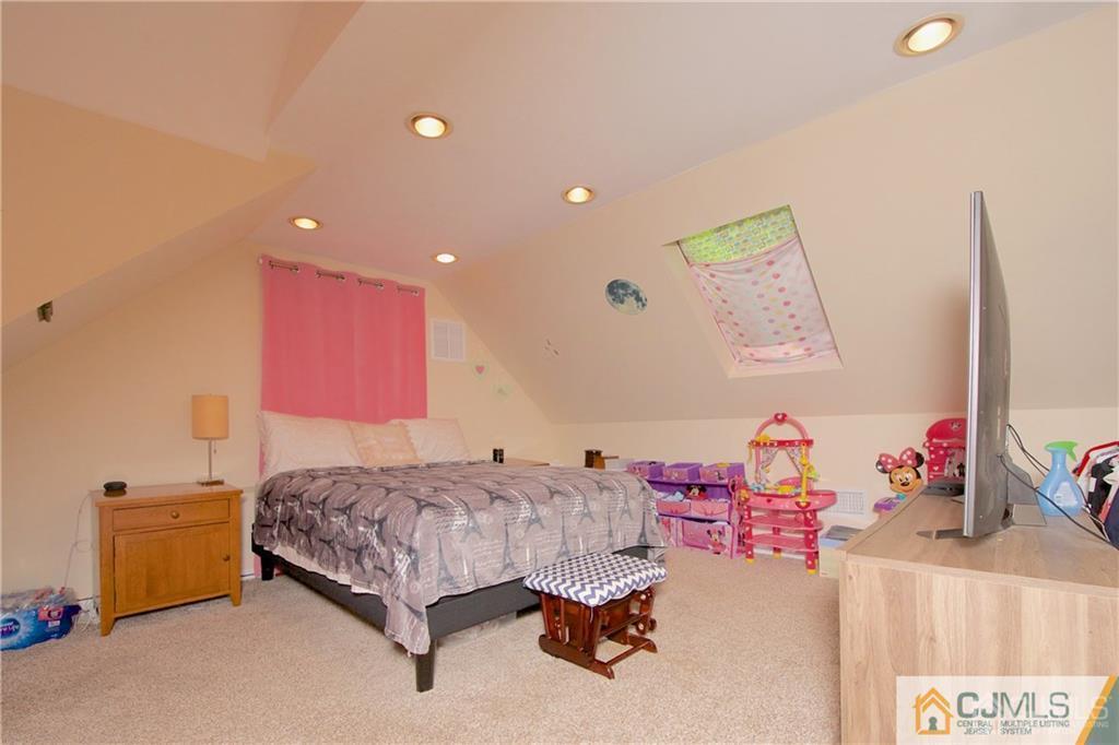 54 South Pennington Road New Brunswick, NJ 08901 - Photo 5 of 25 Gallery Image 5