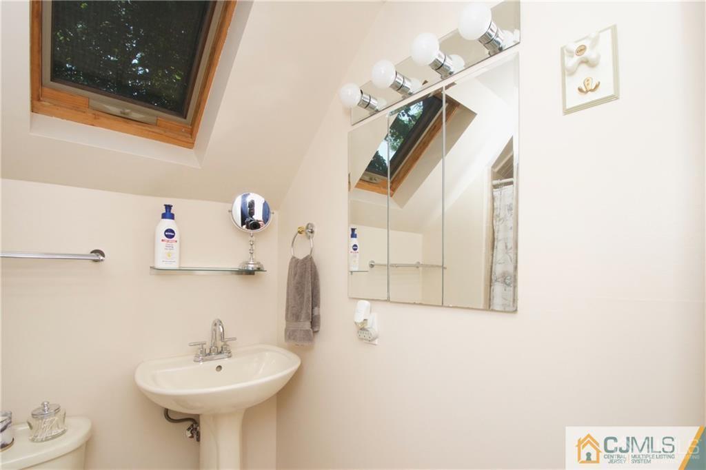 54 South Pennington Road New Brunswick, NJ 08901 - Photo 10 of 25 Gallery Image 10