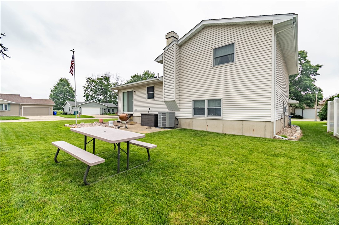 131 White Pines Circle Decatur, IL 62521 - Photo 20 of 25