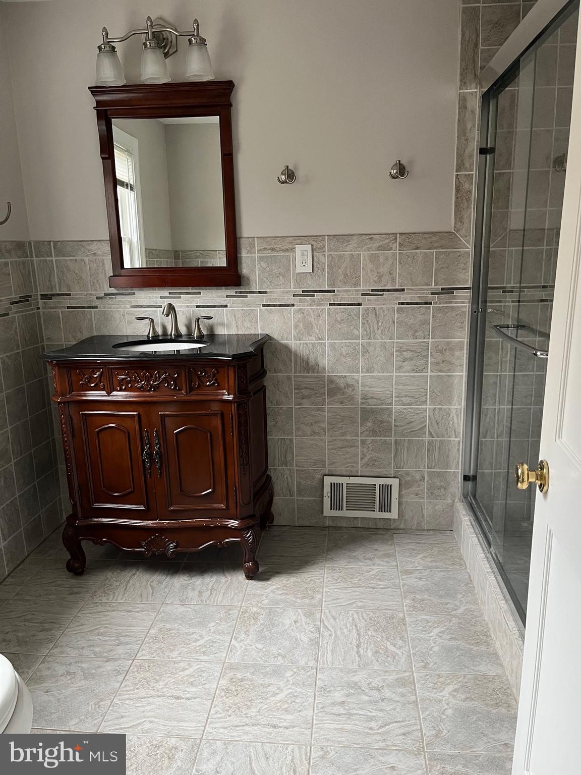 102 Hillside Circle Villanova, PA 19085 - Photo 15 of 35