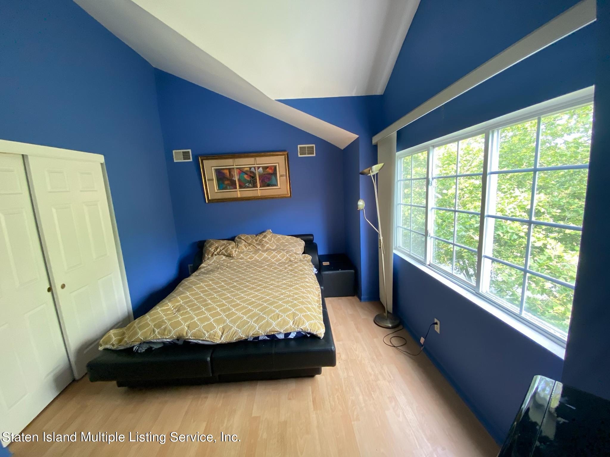 415 Timber Ridge Drive Staten Island, NY 10306 - Photo 13 of 31 IMG_7002