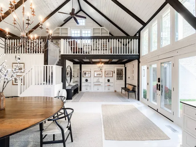 $4,500,000 | 51 Buell Lane, East Hampton, NY 11937