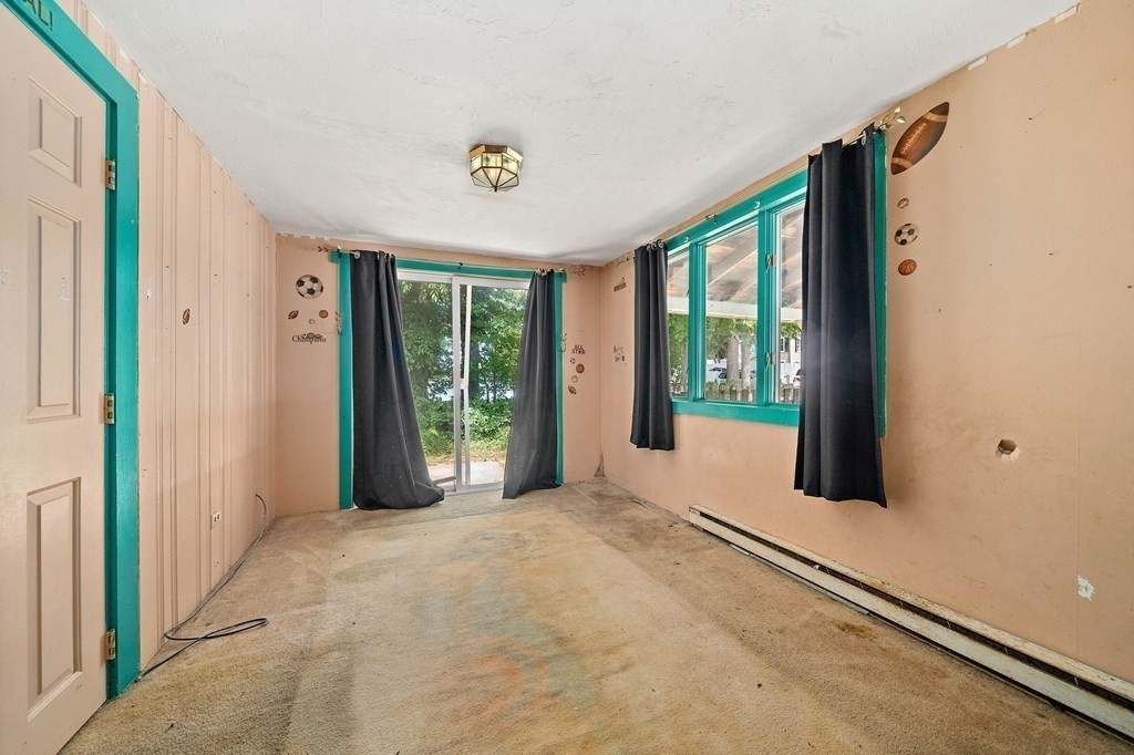 12 Beach Road Pembroke, MA 02359 - Photo 8 of 26 Gallery Image 8