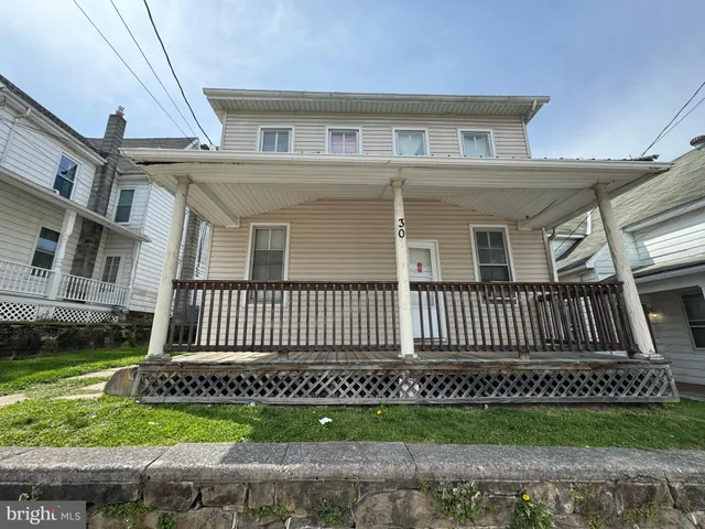$1,250 | 30 South Front Street, York Haven, PA 17370