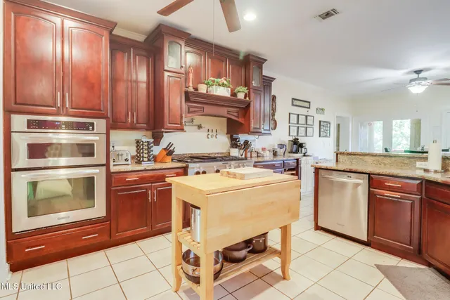 $899,000 | 24552 Arcadia Farm Road, Pass Christian, MS 39571