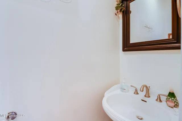 $899,000 | 24552 Arcadia Farm Road, Pass Christian, MS 39571