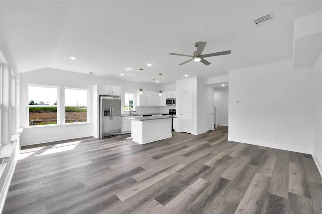 $2,200 | 1089 Road 5740 Cleveland Tx 77327, Cleveland, TX 77327