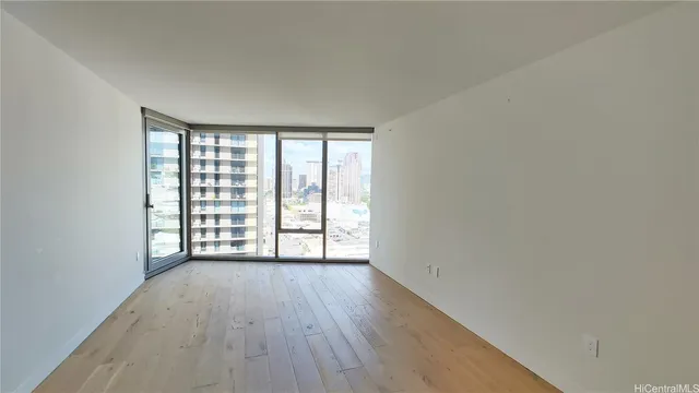 $3,700 | 1001 Queen Street, Unit 1909, Honolulu, HI 96814