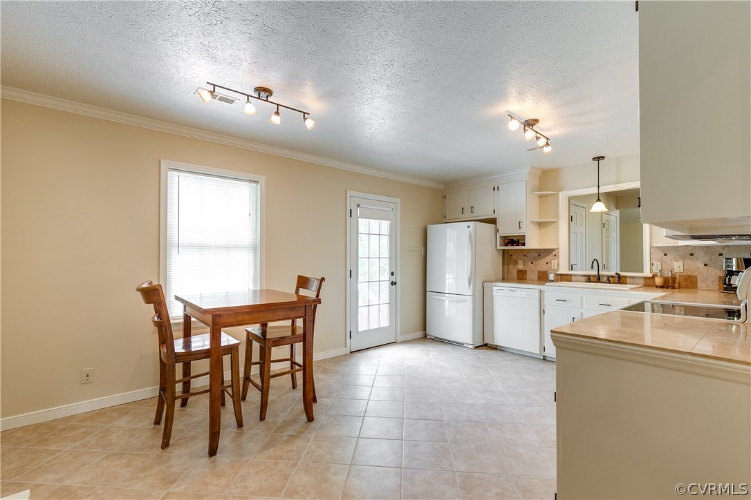 1594 Bagby Road Bumpass, VA 23024 - Photo 6 of 48 Gallery Image 6