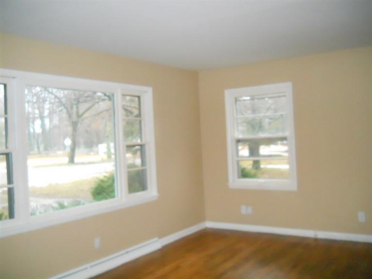 4021 Riverside Road Benton Harbor, MI 49022 - Photo 7 of 12 Additional Photo