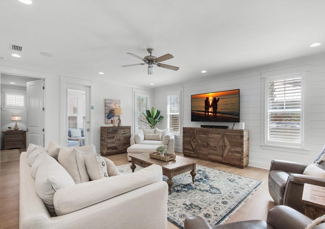 29 Ruth Street Miramar Beach, FL 32550 - Photo 8 of 28 Living room1