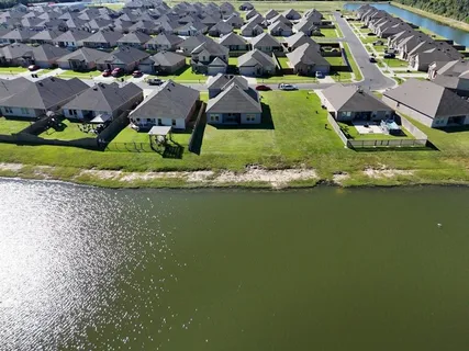 $300,000 | 2213 North Savannah Lakes Dr Lake North, Lake Charles, LA 70607