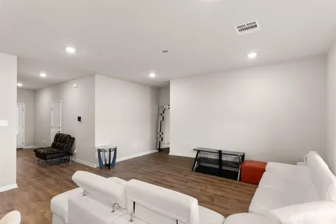 $300,000 | 2213 North Savannah Lakes Dr Lake North, Lake Charles, LA 70607