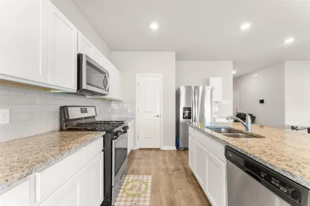 $300,000 | 2213 North Savannah Lakes Dr Lake North, Lake Charles, LA 70607