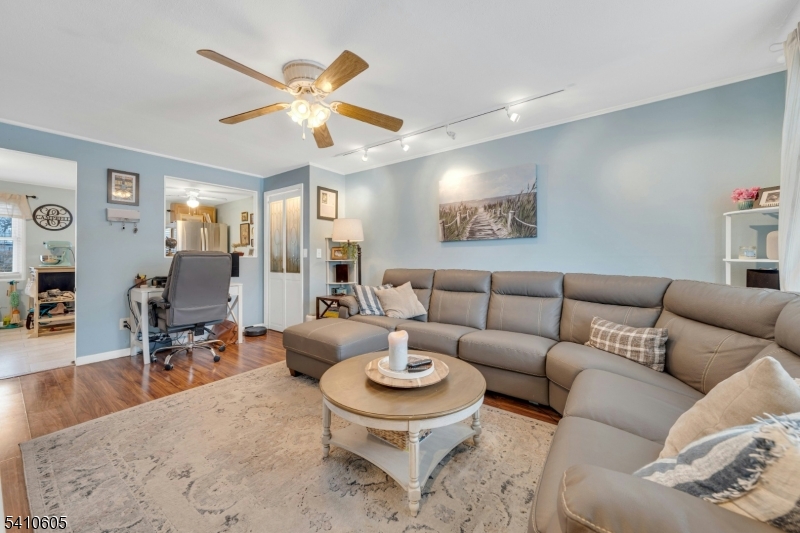 48 Hastings Avenue, Unit B Rutherford, NJ 07070 - Photo 5 of 20