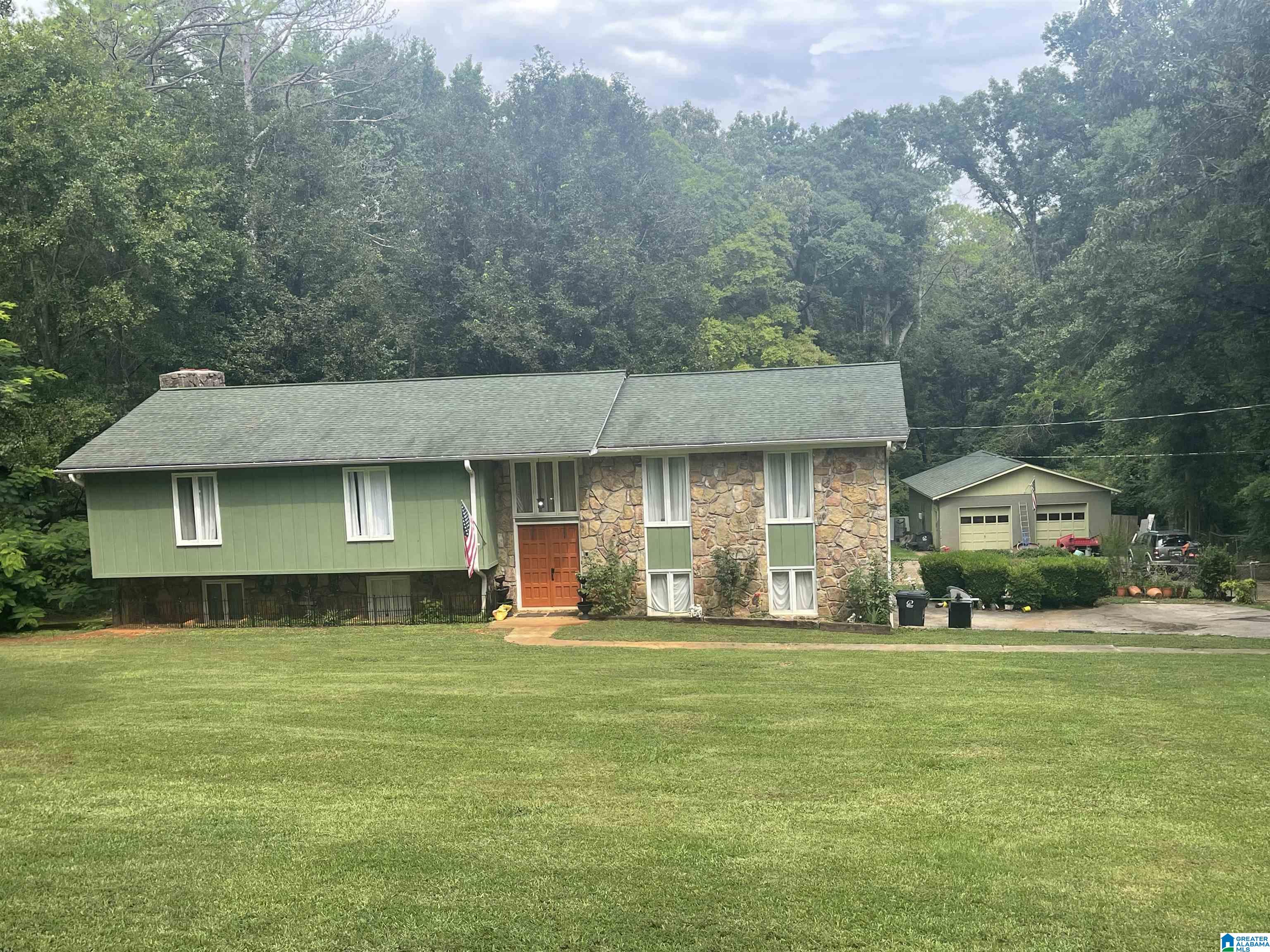 1815 Hillcrest Road Northeast Birmingham, AL 35215 - Photo 1 of 9