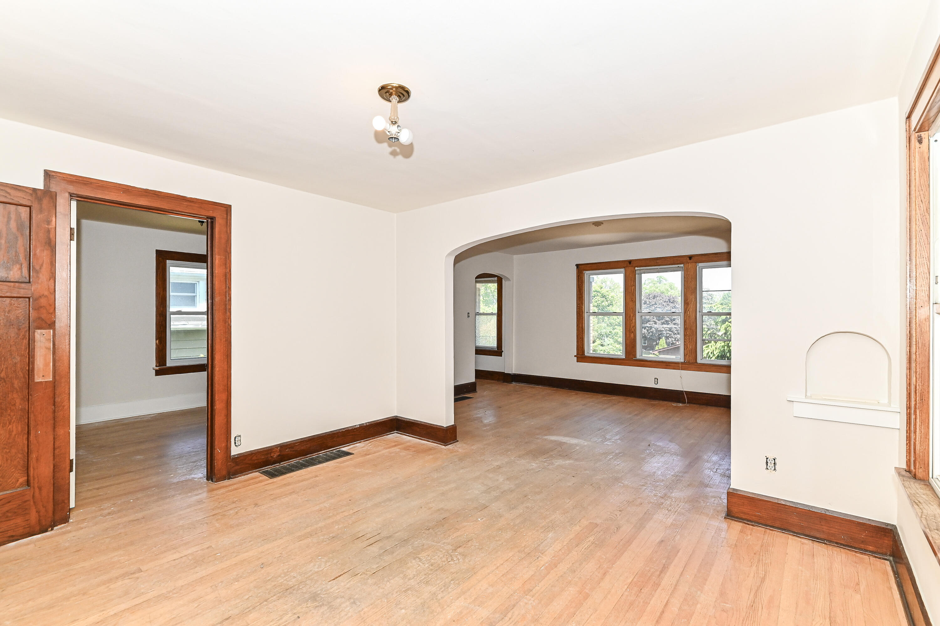 3340 10th Avenue Racine, WI 53402 - Photo 13 of 38 15