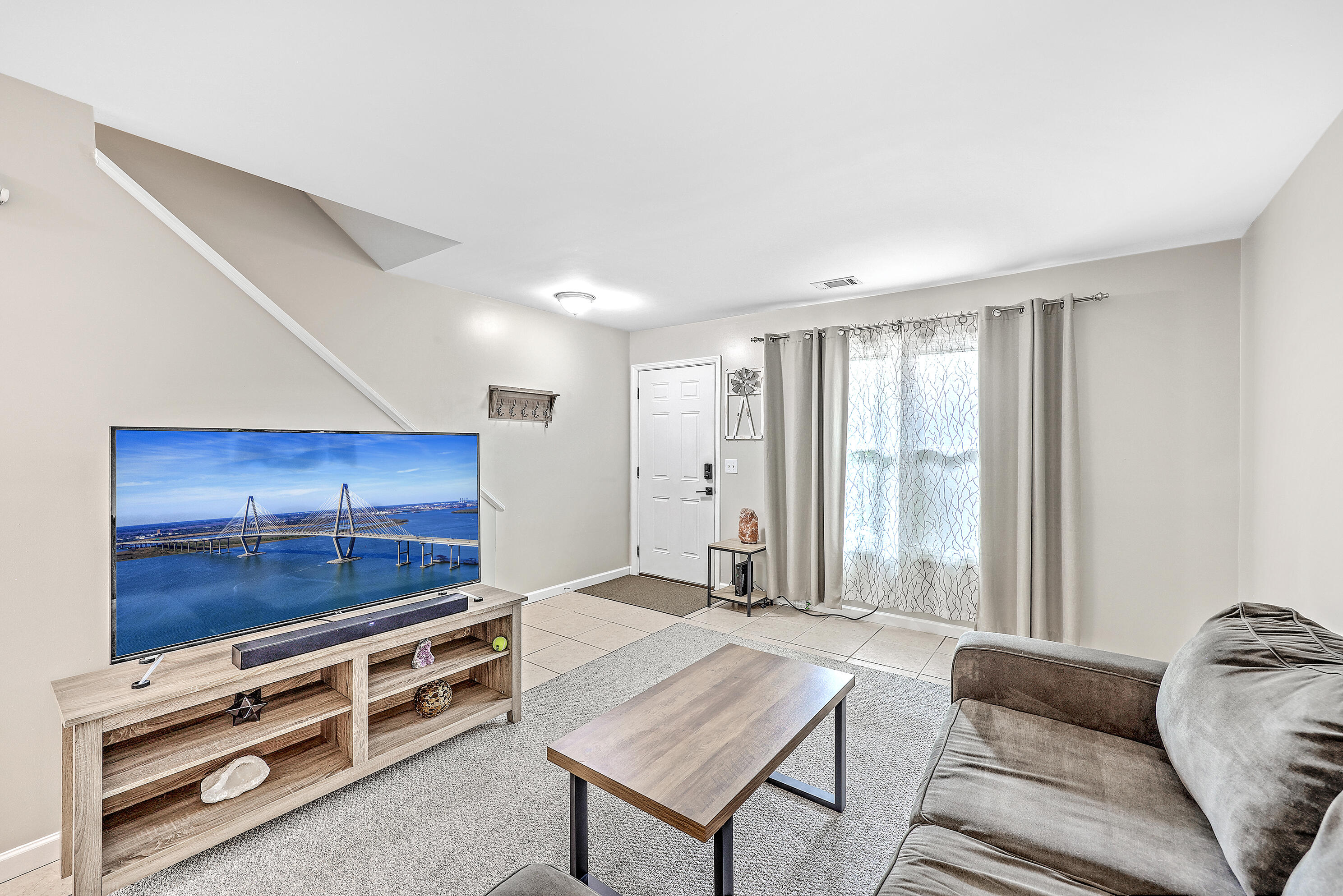 292 Fleming Road, Unit B Charleston, SC 29412 - Photo 5 of 26 ZYN_0992_3_4_5_6_7_8