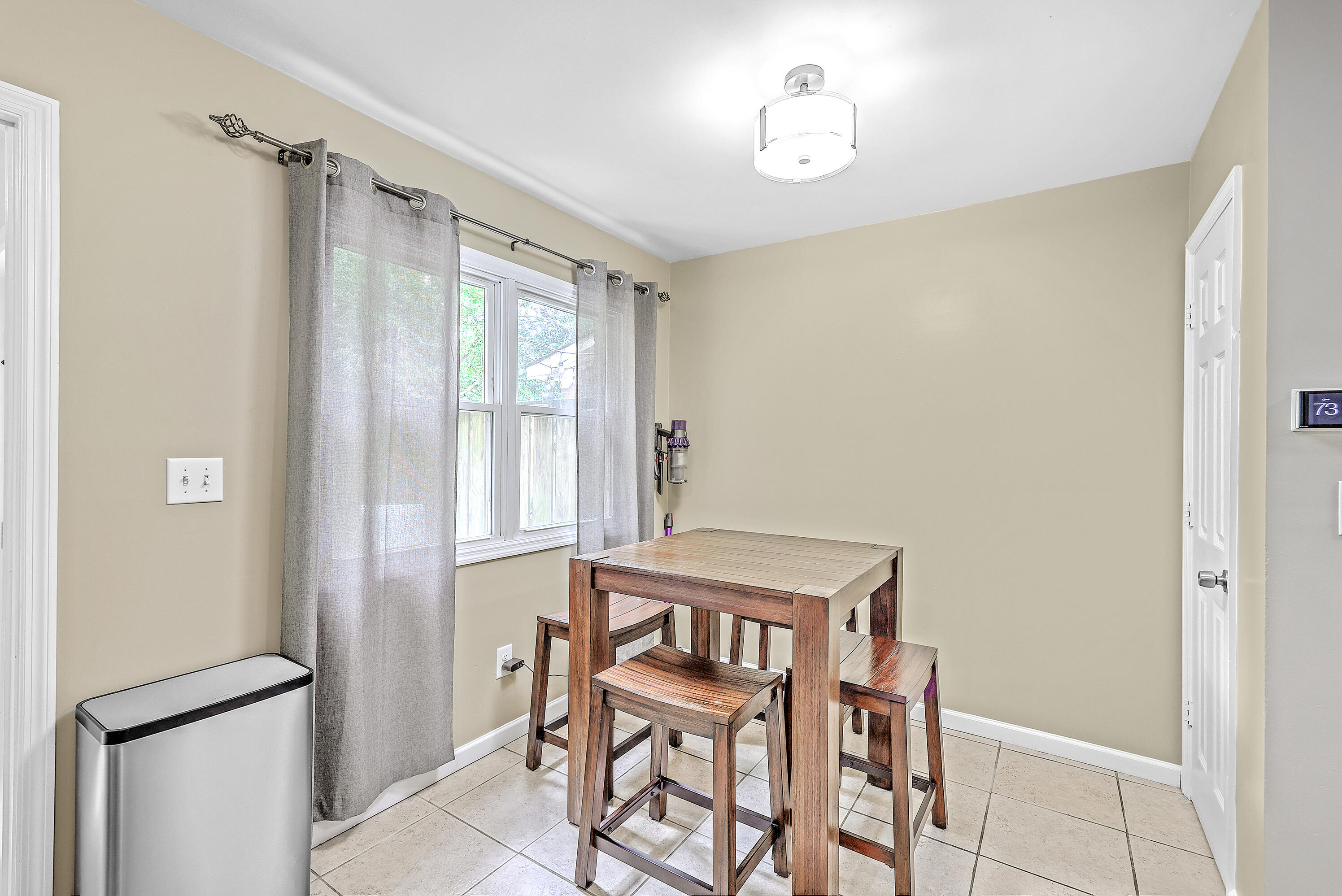 292 Fleming Road, Unit B Charleston, SC 29412 - Photo 7 of 26 ZYN_1006_07_08_09_10_11_12